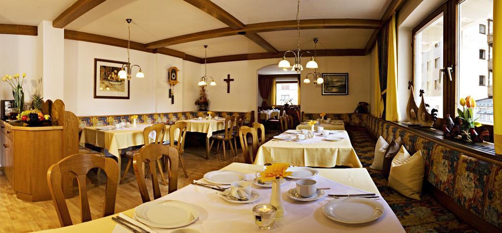 Apart Hotel Garni Strasser Zell am Ziller Bagian luar foto