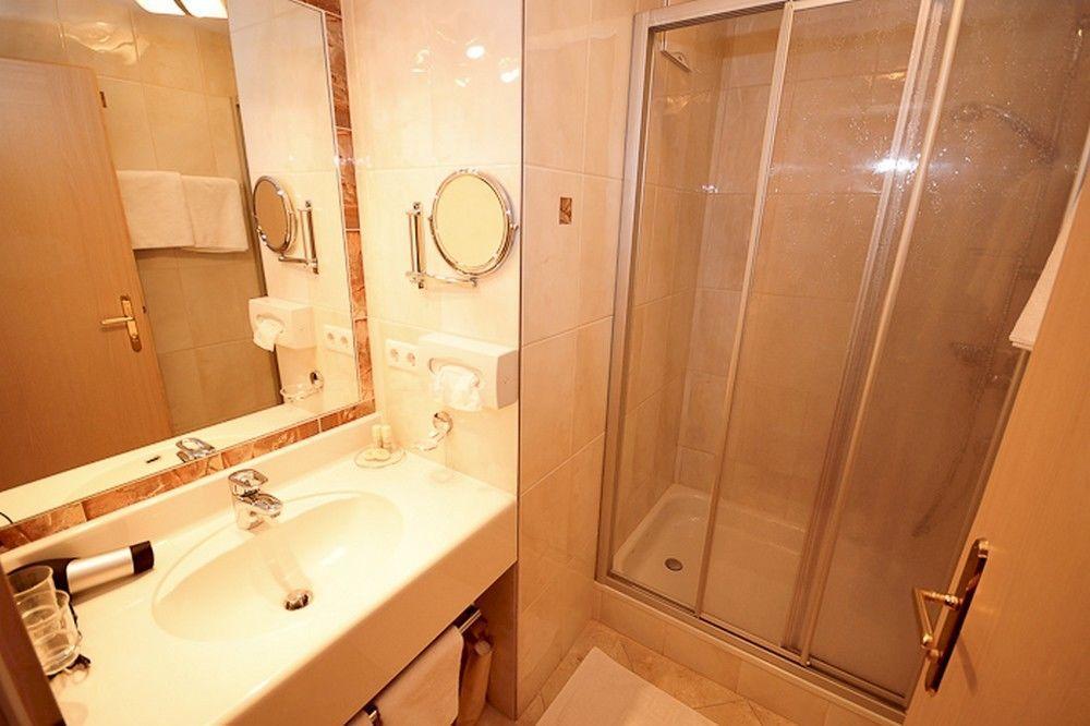 Apart Hotel Garni Strasser Zell am Ziller Bagian luar foto