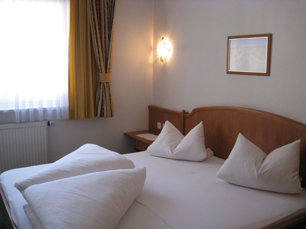 Apart Hotel Garni Strasser Zell am Ziller Bagian luar foto